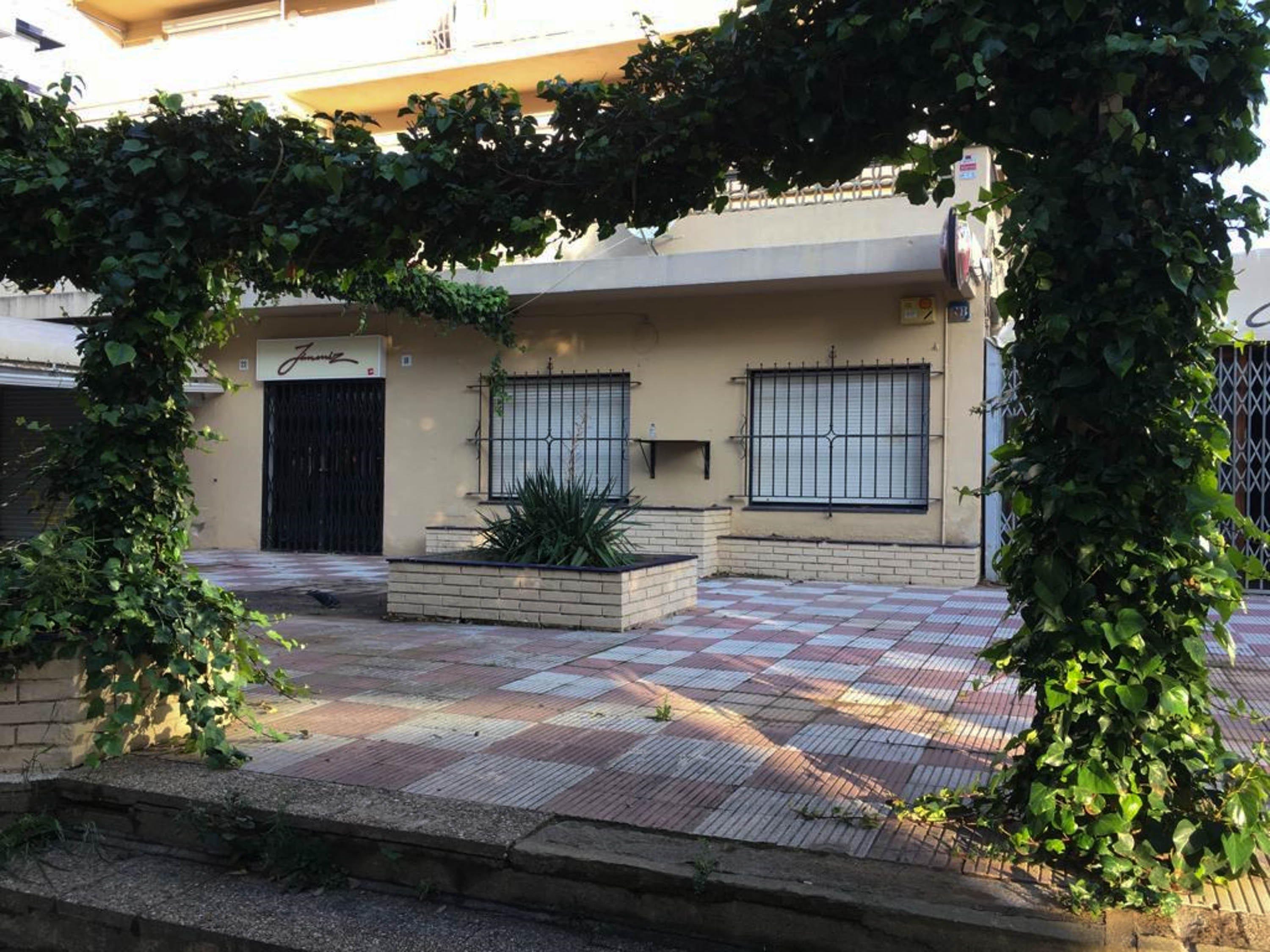Commercial Premises For sale Calella